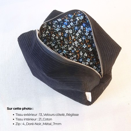 Trousse 2 : Noire fleurie