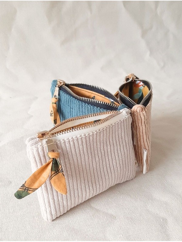 Petite pochette plate personnalisable – Fait main en France | Pratique et élégante